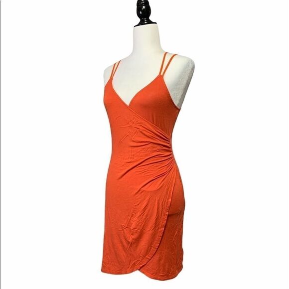 UO Silence + Noise Drape Crisscross Dress - Picture 3 of 8